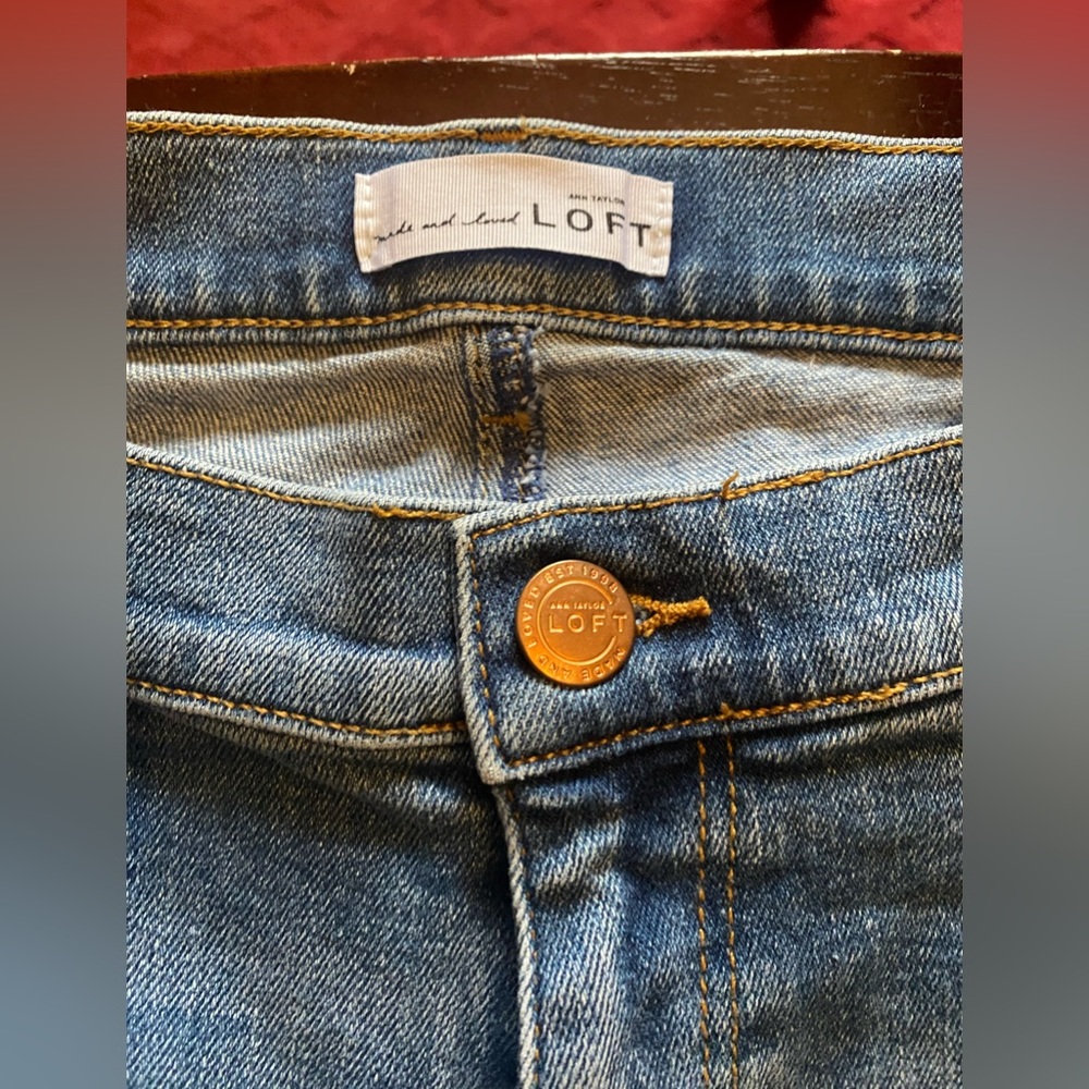 ❤️Ann Taylor Loft Jeans - Picture 2 of 2